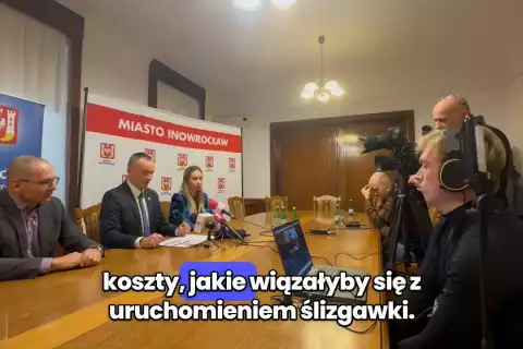 Urząd Miasta o lodowisku